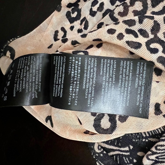 Bebe Cold shoulder flowy blouse - Picture 10 of 15